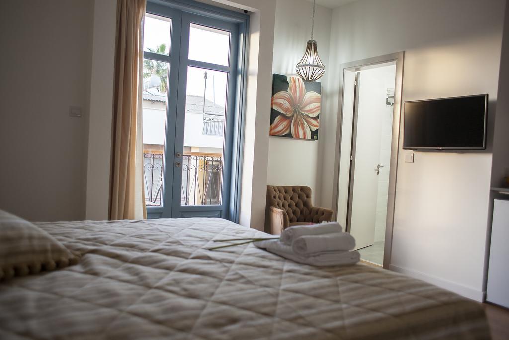 Operetta House Apartman Lárnaka Szoba fotó
